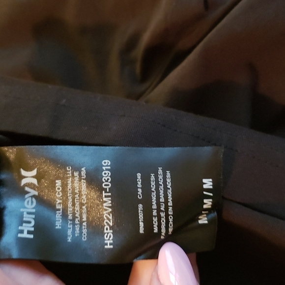 Hurley Men's Black w/Blue & Green Logo Short Sleeve Tee - Size M - Picture 5 of 6